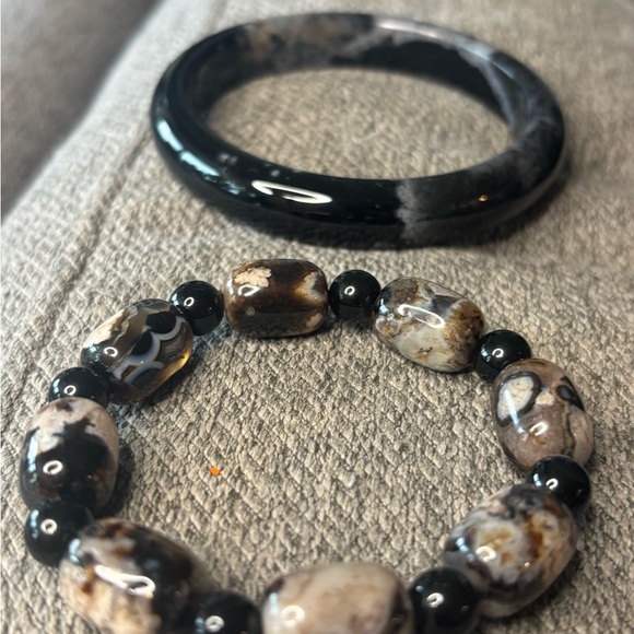 Black Flower Agate Beaded Bracelet and Bangle Set